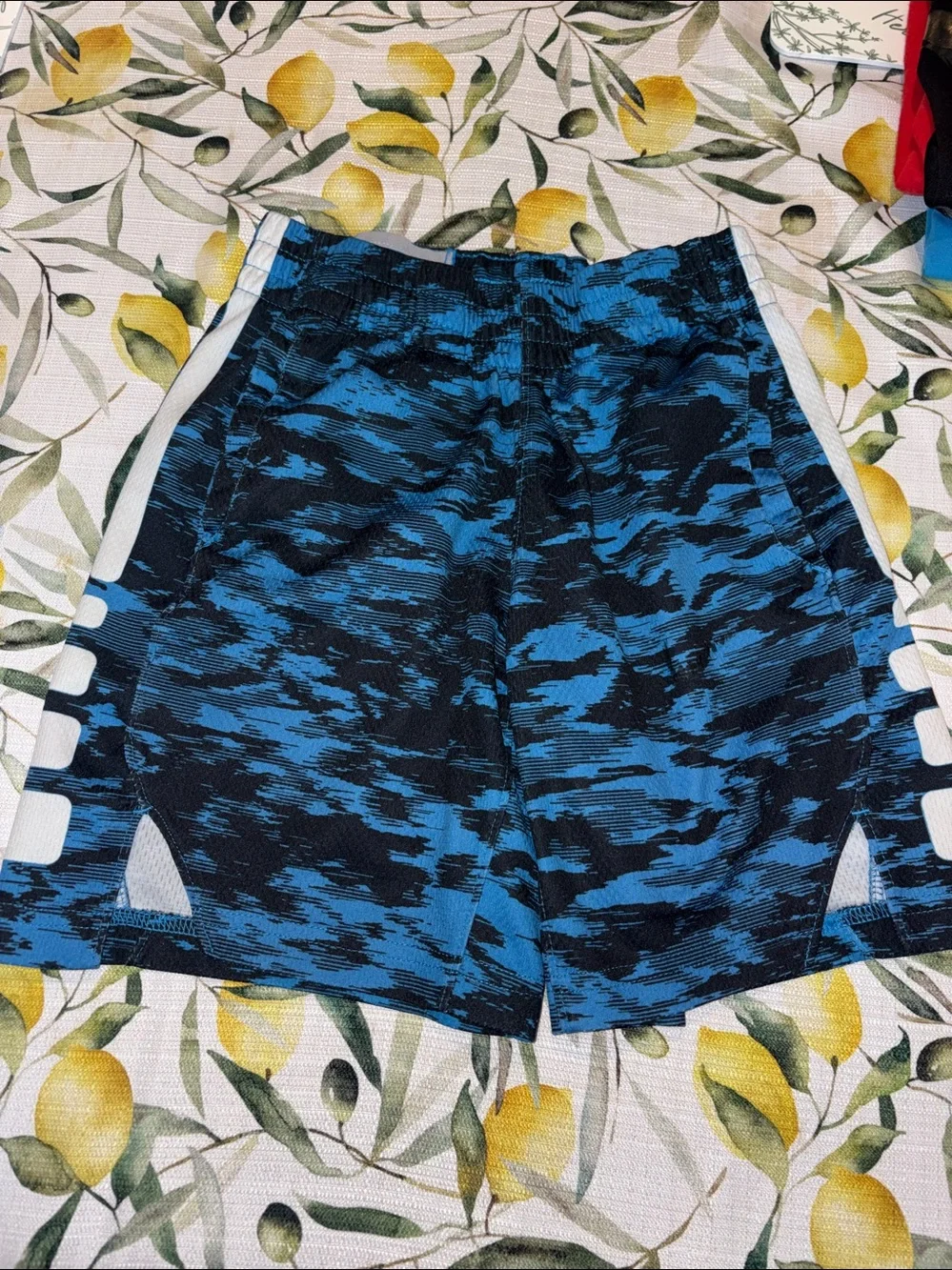 Youth Boys 8pc Activewear Lot - Nike Puma Under Armour Old Navy sz 6-8